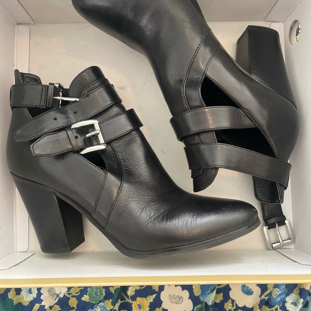 Michael Kors Walden Ankle Boots Booties 7.5 Black Leather Ankle Boots